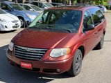 Used 2007 Chrysler Town & Country Limited image 6