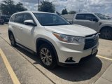 Used 2014 Toyota Highlander LE image 2