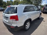 Used 2013 Kia Sorento LX w/ Convenience Pkg image 6
