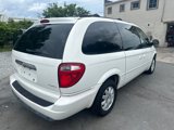 Used 2005 Chrysler Town & Country Touring image 5