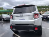 Used 2016 Jeep Renegade Limited image 4