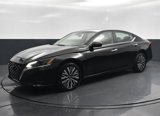 Used 2024 Nissan Altima 2.5 SV image 2