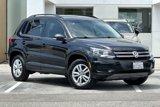 Used 2017 Volkswagen Tiguan S image 2