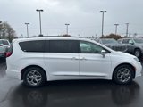 Used 2022 Chrysler Pacifica Limited image 4