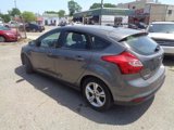 Used 2013 Ford Focus SE w/ SE Winter Pkg image 4