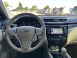 Used 2015 Nissan Rogue SL w/ SL Premium Package image 2