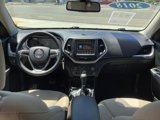 Used 2018 Jeep Cherokee Latitude image 6