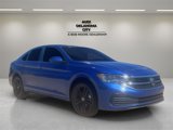 Used 2024 Volkswagen Jetta SE image 3