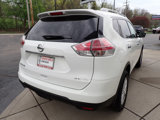 Used 2015 Nissan Rogue SV image 6