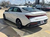 New 2025 Hyundai Elantra SEL image 4
