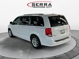 Used 2016 Dodge Grand Caravan SXT image 3