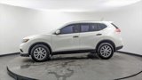 Used 2016 Nissan Rogue S image 3