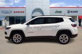 New 2025 Jeep Compass Latitude image 3