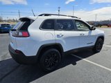 Used 2023 Jeep Cherokee Altitude Lux image 5