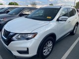 Used 2018 Nissan Rogue SV w/ Premium Package image 3