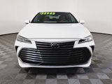 Used 2019 Toyota Avalon image 2