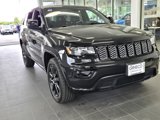 Used 2018 Jeep Grand Cherokee Altitude image 2