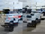 Used 2023 Volkswagen Taos SE w/ Panoramic Sunroof Package image 5