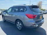 Used 2019 Nissan Pathfinder SL image 5