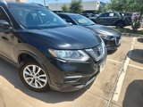 Used 2017 Nissan Rogue SV image 4