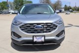 Used 2021 Ford Edge Titanium image 2