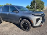 Used 2024 Chevrolet Traverse Z71 image 3