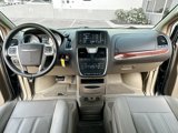 Used 2015 Chrysler Town & Country Touring image 3