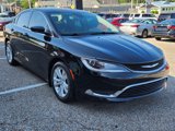 Used 2017 Chrysler 200 Limited Platinum w/ Comfort & Convenience Group image 5