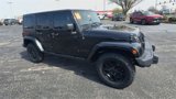 Used 2016 Jeep Wrangler Unlimited Sahara image 2