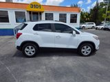 Used 2018 Chevrolet Trax LT w/ LT Convenience Package image 4