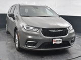 New 2025 Chrysler Pacifica Select image 2
