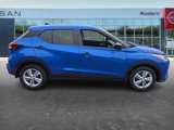 New 2025 Nissan Kicks Play S image 4
