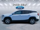 Used 2024 GMC Terrain SLE image 2