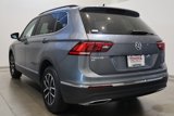 Used 2021 Volkswagen Tiguan SE w/ Panoramic Sunroof Package image 5