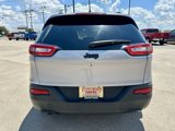 Used 2018 Jeep Cherokee Latitude w/ Altitude Package image 4