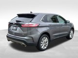 Certified 2023 Ford Edge Titanium image 3