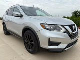 Used 2018 Nissan Rogue SV image 3