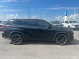 Used 2022 Toyota Highlander L image 4