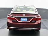 Used 2016 Honda Accord Touring image 4