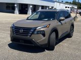 Used 2024 Nissan Rogue SV w/ SV Premium Package image 3
