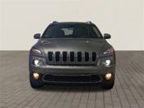 Used 2018 Jeep Cherokee Limited image 2