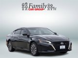 Used 2024 Nissan Altima 2.5 SV image 2