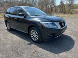 Used 2014 Nissan Pathfinder S image 2