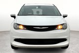 Used 2022 Chrysler Voyager LX image 4