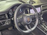 Certified 2024 Porsche Macan image 4