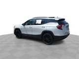 Used 2022 GMC Terrain SLE w/ Driver Convenience Package image 6