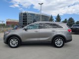 Used 2017 Kia Sorento LX image 2