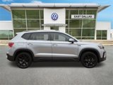 Certified 2022 Volkswagen Taos SE w/ Driver Assistance Package image 3