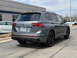 Used 2022 Volkswagen Tiguan SE R-Line image 4