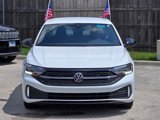 Used 2024 Volkswagen Jetta Sport image 2